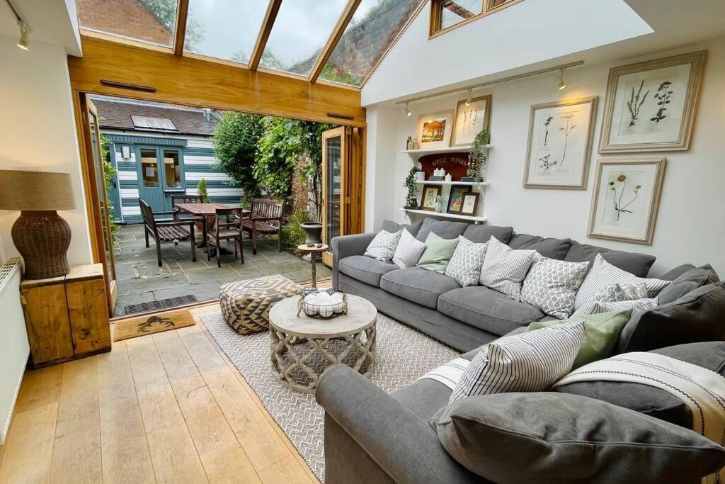 Dolls House - Luxury Townhouse *Sleeps 10* Villa Henley-on-Thames Екстериор снимка