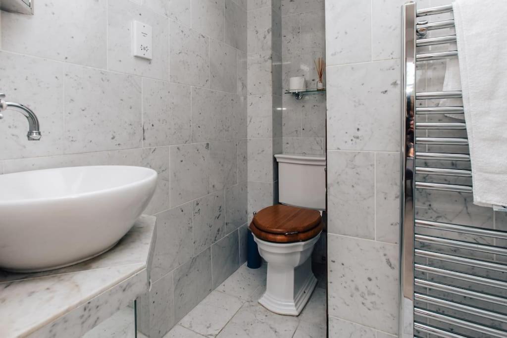 Dolls House - Luxury Townhouse *Sleeps 10* Villa Henley-on-Thames Екстериор снимка