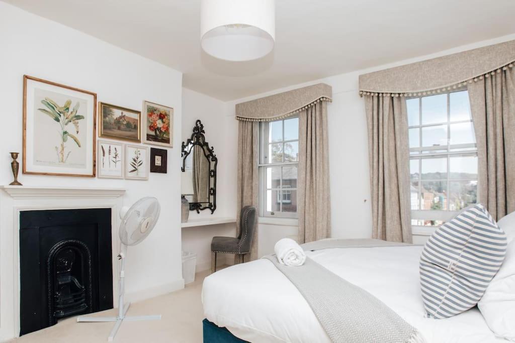 Dolls House - Luxury Townhouse *Sleeps 10* Villa Henley-on-Thames Екстериор снимка
