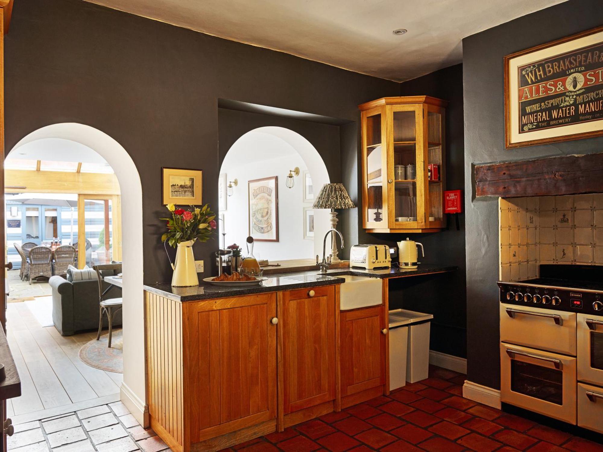 Dolls House - Luxury Townhouse *Sleeps 10* Villa Henley-on-Thames Екстериор снимка